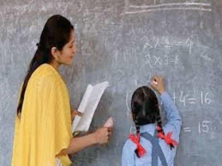 Uttarakhand News: शिक्षकों के बायोमैट्रिक को लेकर यह आदेश, इन शिक्षकों के वेतन की धनराशि जारी