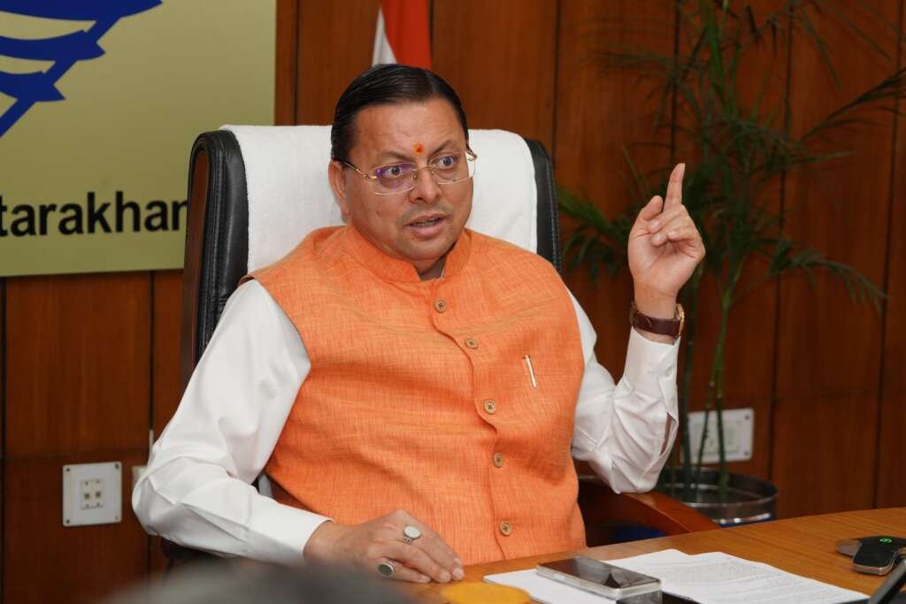 सचिवालय में ऋषिकुल हरिद्वार स्थित श्री मदन मोहन मालवीय प्राच्य शोध संस्थान की समीक्षा बैठक करते मुख्यमंत्री पुष्कर सिंह