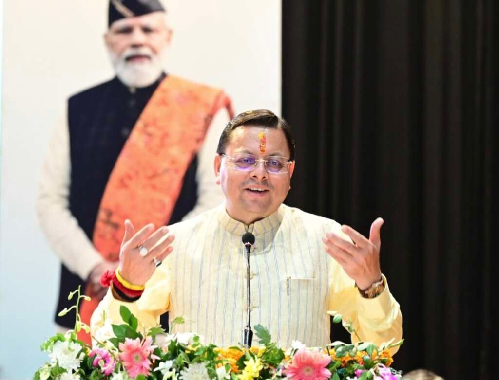 मुख्यमंत्री पुष्कर सिंह धामी सोमनाथ मंदिर कार्यक्रम को लेकर संबोधित करते हुए।