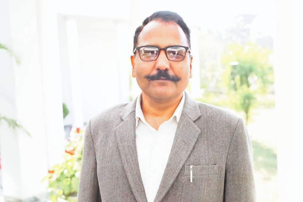 नैनीताल के जिलाधिकारी ललित मोहन रयाल की फाइल फोटो।