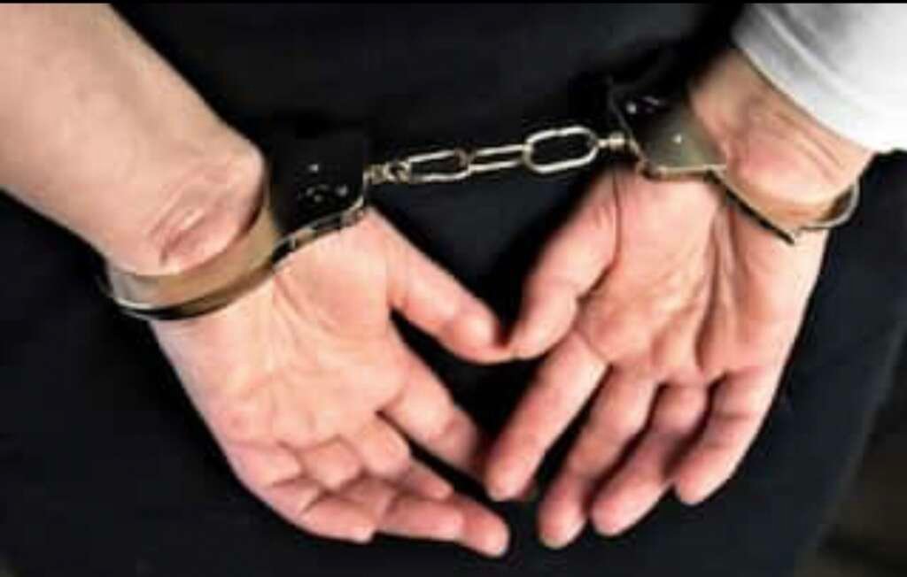 बागेश्वर प्रधानाचार्य हत्याकांड में आरोपी की गिरफ्तारी का प्रतीकात्मक चित्र।