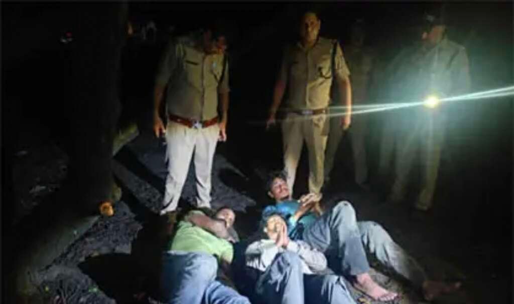 रुद्रपुर गैंगरेप मामले में मुठभेड़ के बाद गिरफ्तार तीनों आरोपी और कार्रवाई करती ऊधम सिंह नगर पुलिस।