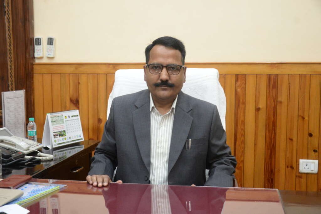 जिला मजिस्ट्रेट नैनीताल ललित मोहन रयाल की फाइल फोटो।