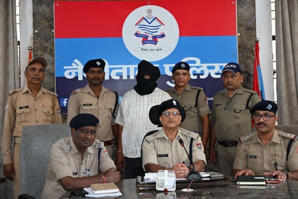 मुखानी पुलिस द्वारा वरिष्ठ नागरिक से झपटमारी के आरोपी की गिरफ्तारी और बरामद अंगूठी