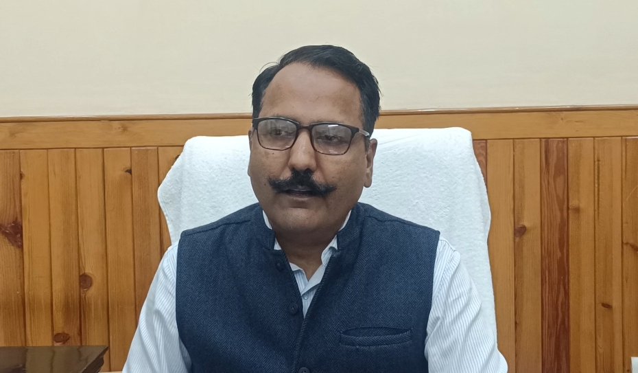 नैनीताल जिलाधिकारी ललित मोहन रयाल