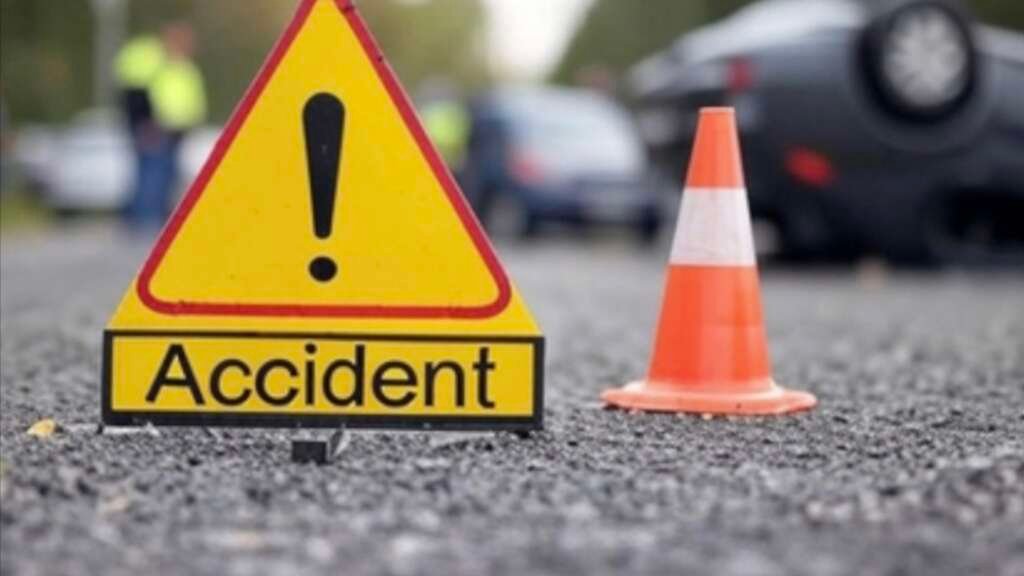 देहरादून में सड़क हादसे का प्रतीकात्मक दृश्य