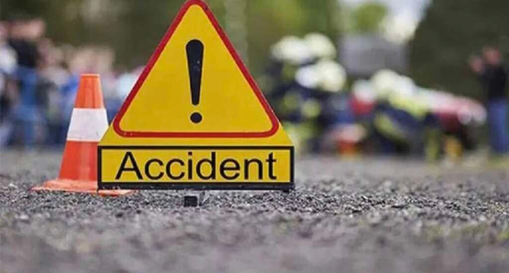 देहरादून में तेज रफ्तार कार की टक्कर का प्रतीकात्मक दृश्य
