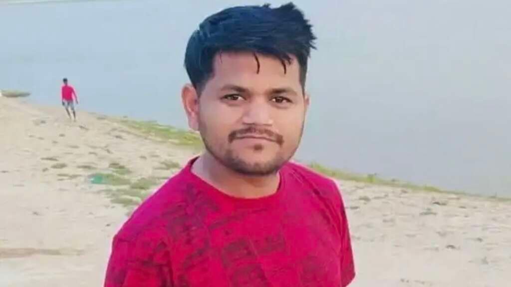 रेलवे गेटमैन अंकुर भारद्वाज की फाइल फोटो