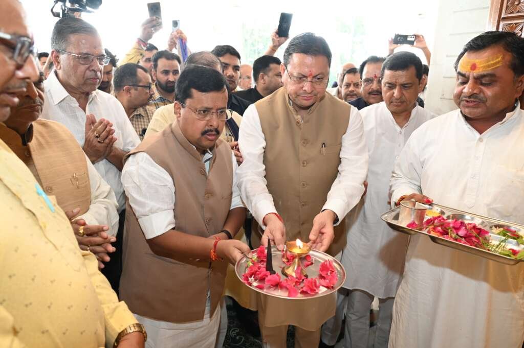cm-dhami-bjp-president-mahalakshmi-temple-beripadav.jpg