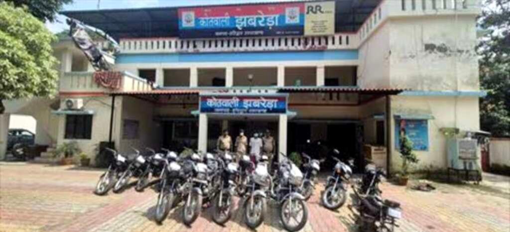 झबरेड़ा पुलिस द्वारा बरामद चोरी की मोटरसाइकिलें