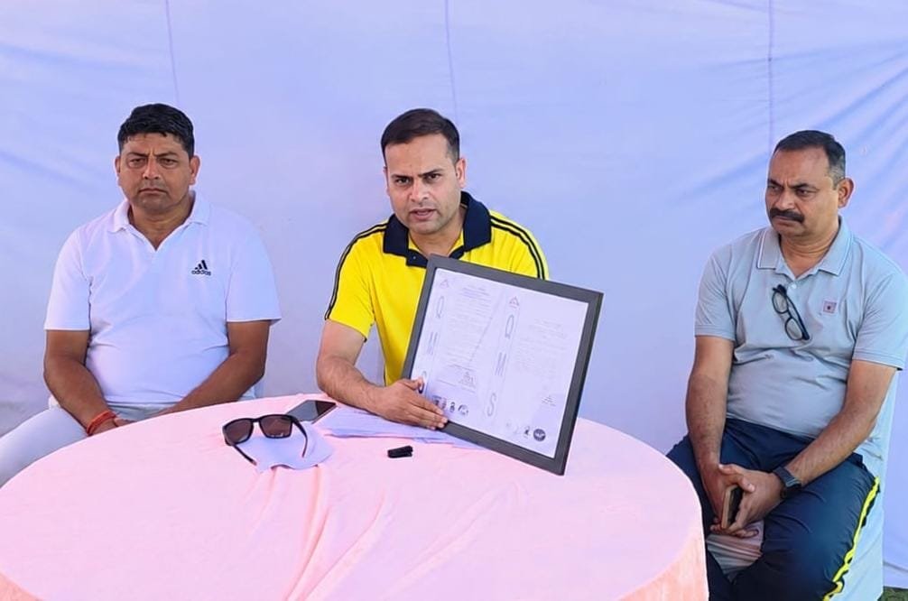 उत्तराखंड SDRF को ISO 9001:2015 गुणवत्ता प्रबंधन प्रमाणपत्र मिलने पर सम्मानित उपलब्धि।