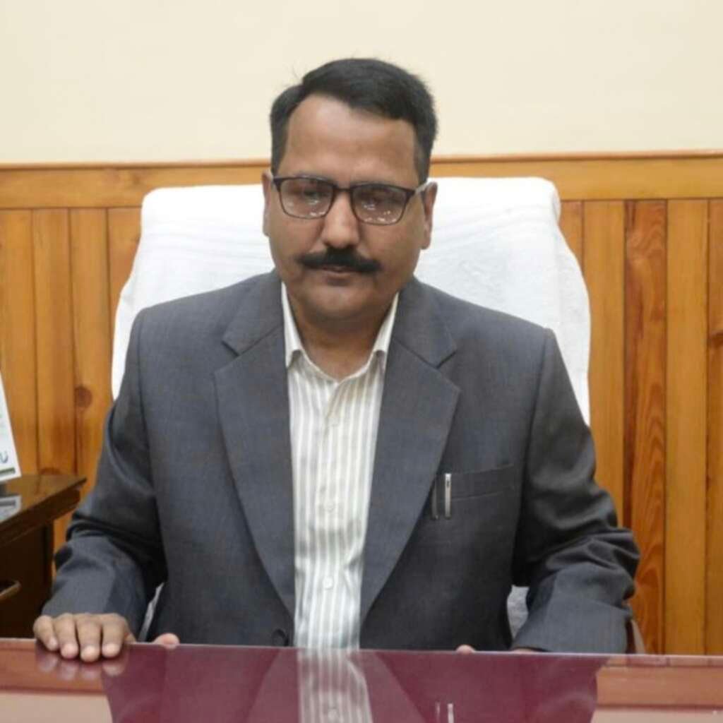 नैनीताल जिलाधिकारी ललित मोहन रयाल