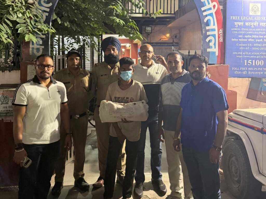 हल्द्वानी के बनभूलपुरा में पुलिस और ANTF की संयुक्त कार्रवाई में बरामद 190 नशीले इंजेक्शन।