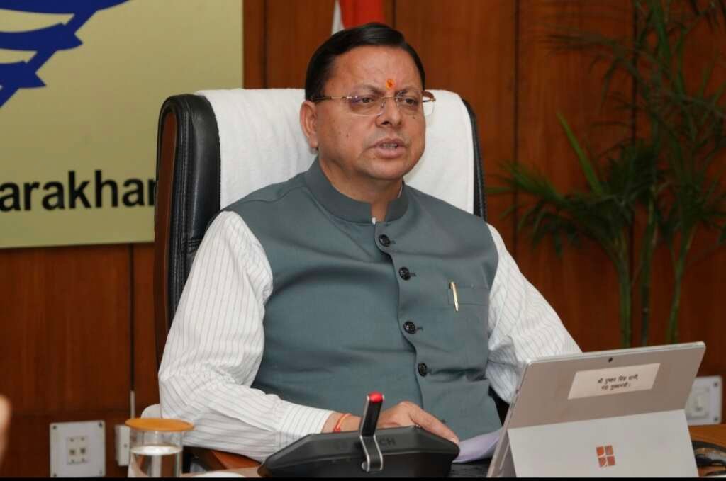 उत्तराखंड में ओलावृष्टि से प्रभावित फसल और किसानों को राहत देने के मुख्यमंत्री पुष्कर सिंह धामी के निर्णय का प्रतीकात्मक दृश्य।