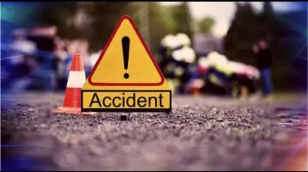 पिथौरागढ़ के बिण क्षेत्र में बुलेट और बाइक की टक्कर का सांकेतिक दृश्य।