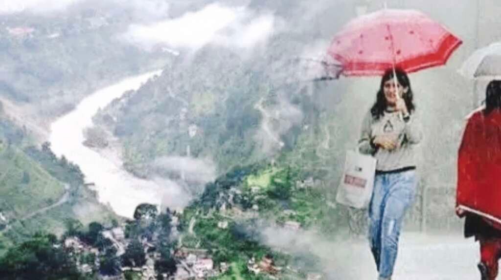 उत्तराखंड के पर्वतीय क्षेत्रों में बारिश और ऊंची चोटियों पर बर्फबारी के बाद मौसम में बदलाव का पूर्वानुमान।